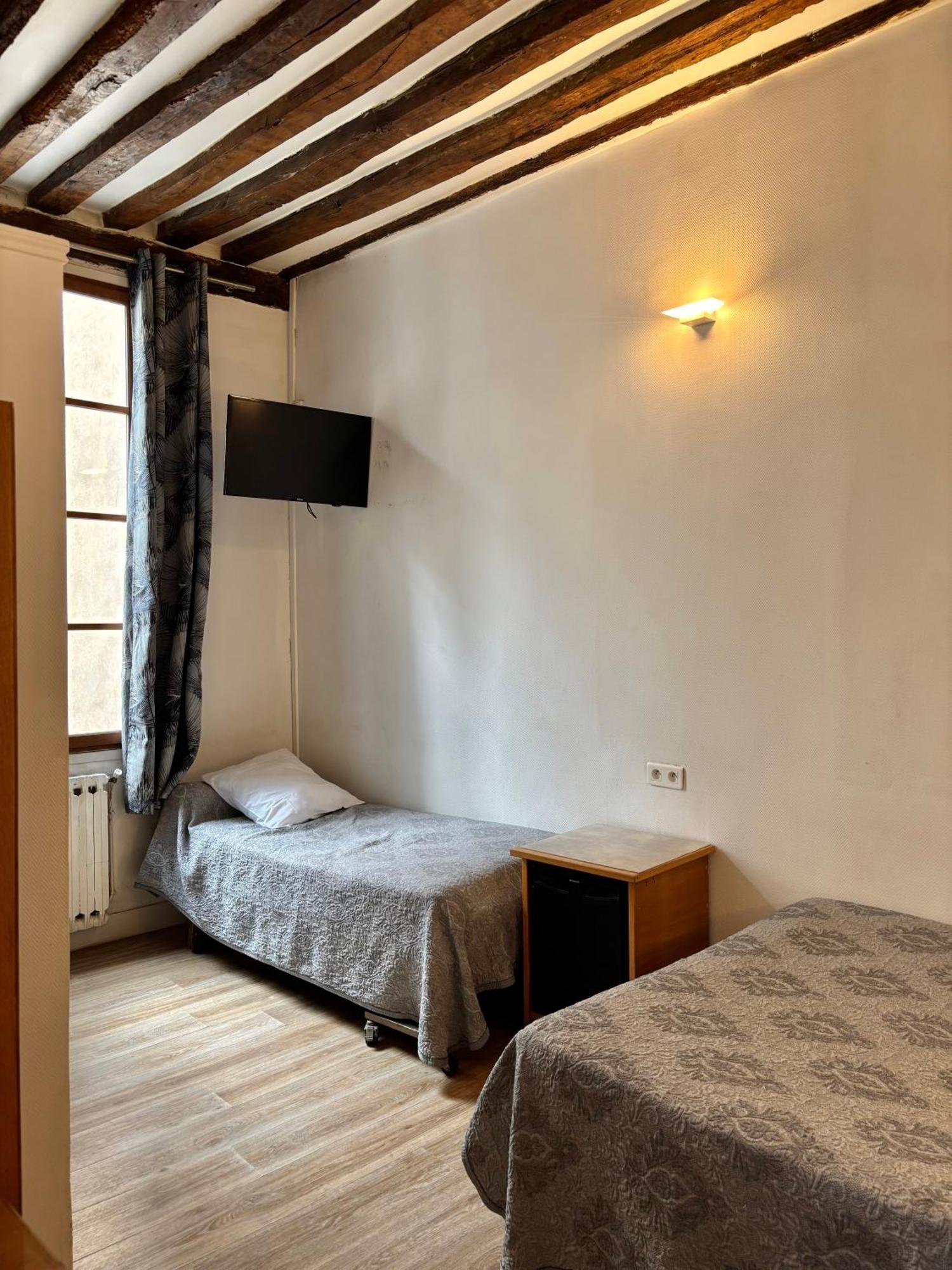 פריז Hotel Des Fontaines מראה חיצוני תמונה
