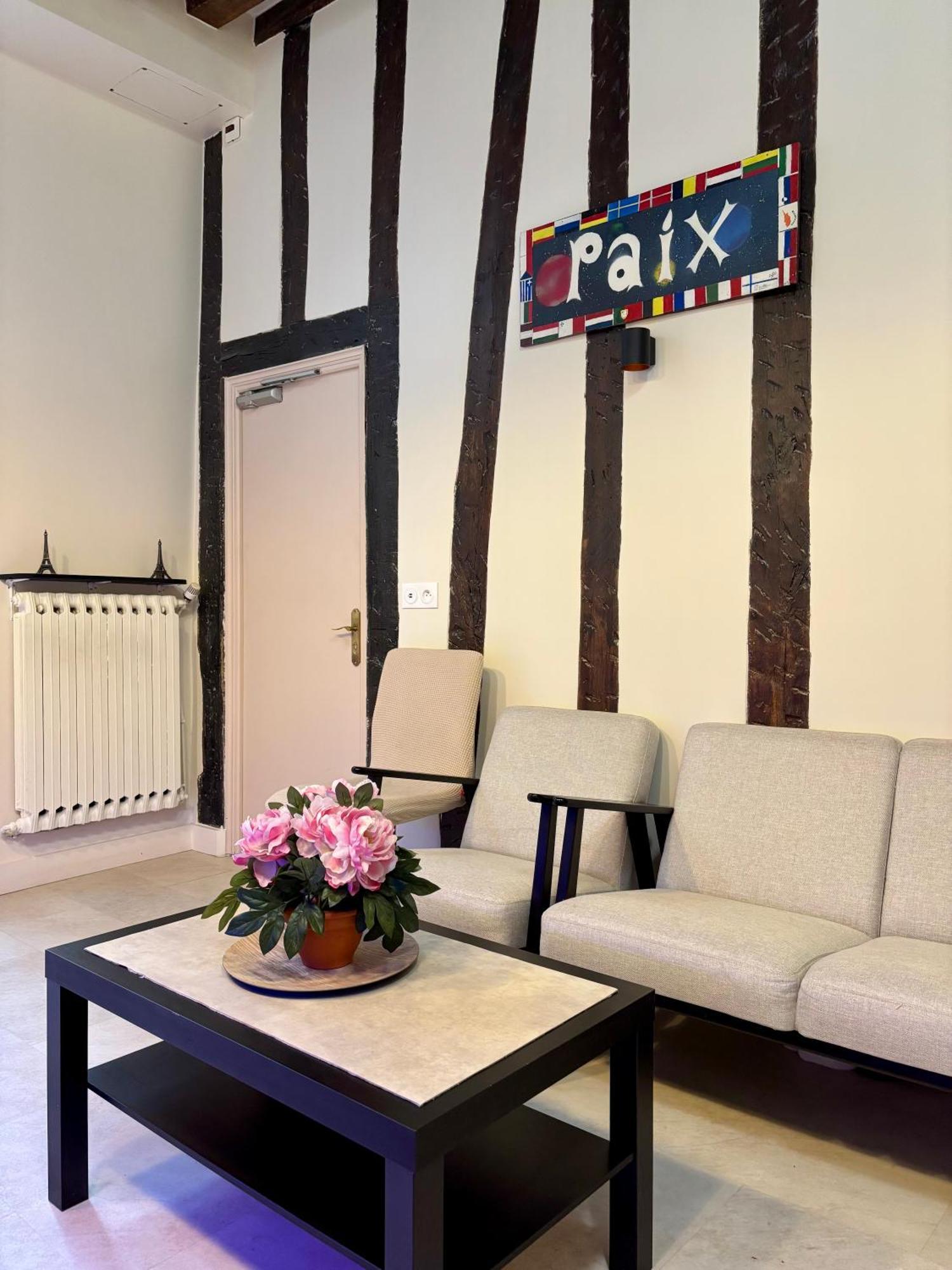 פריז Hotel Des Fontaines מראה חיצוני תמונה