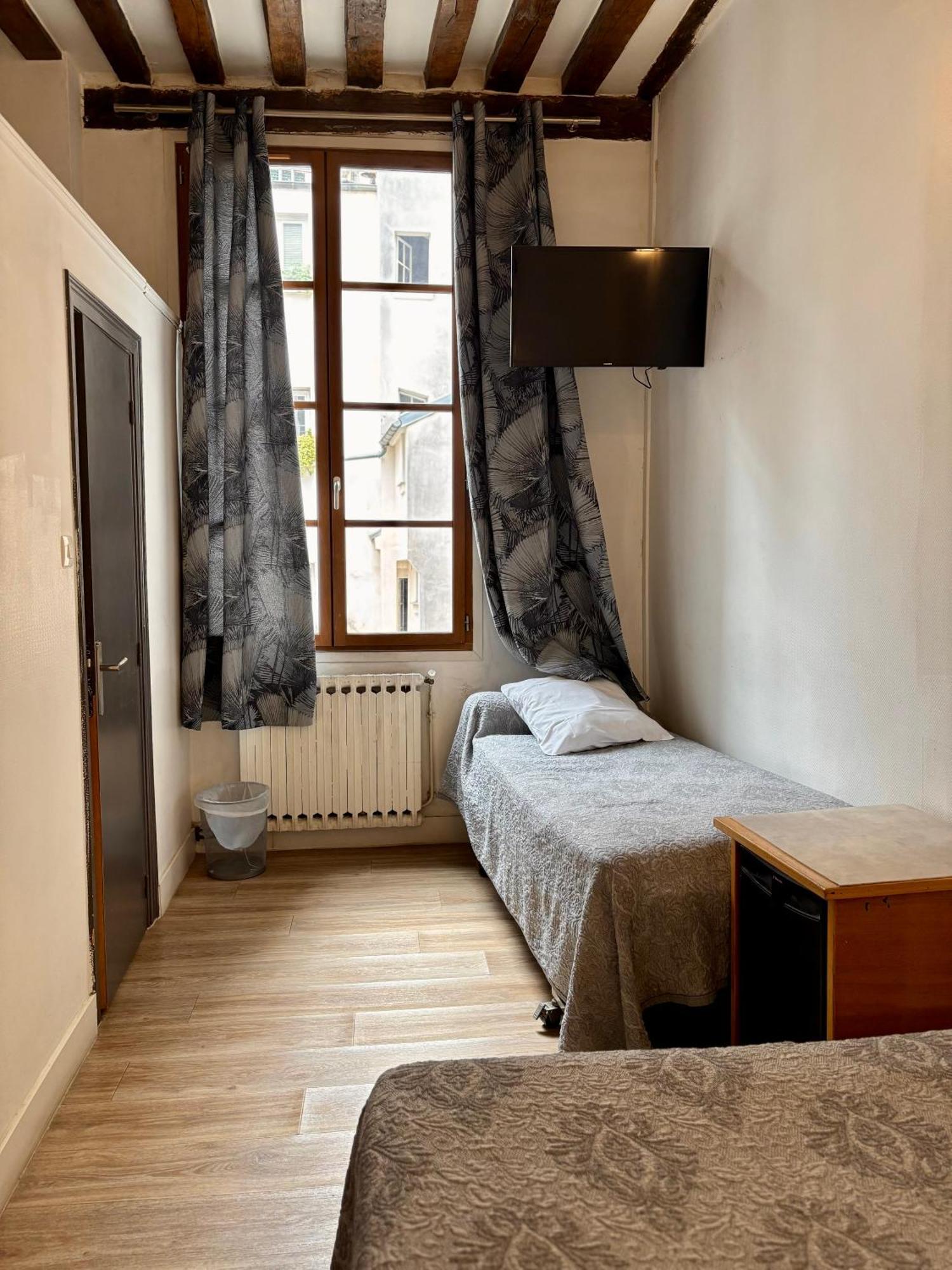 פריז Hotel Des Fontaines מראה חיצוני תמונה