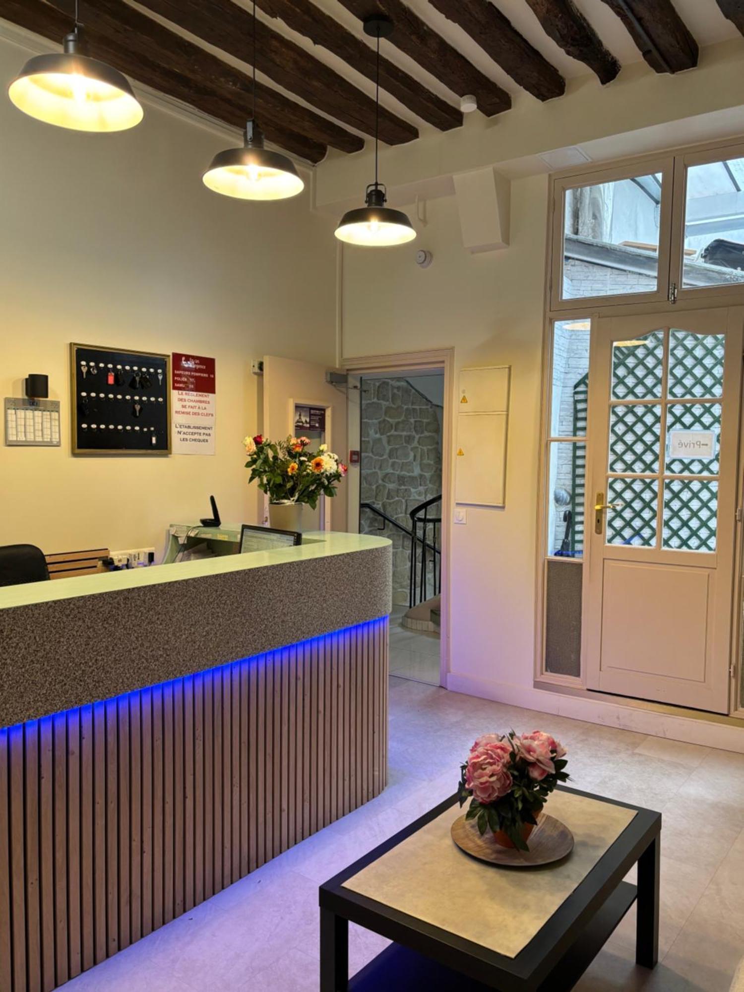 פריז Hotel Des Fontaines מראה חיצוני תמונה