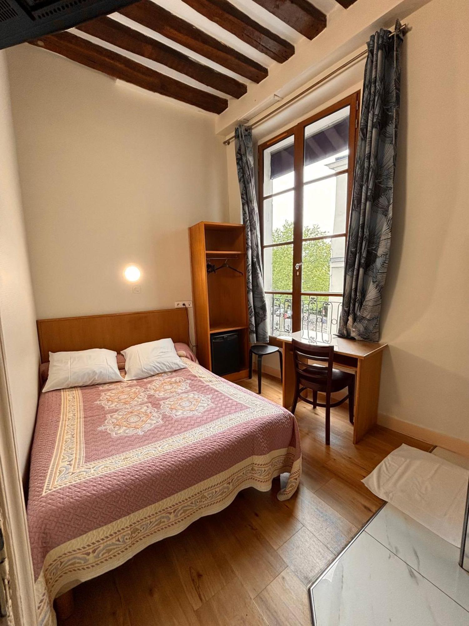 פריז Hotel Des Fontaines מראה חיצוני תמונה